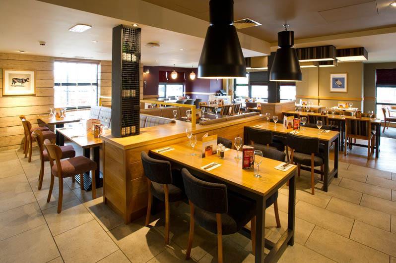 Premier Inn Stirling City Centre Ngoại thất bức ảnh