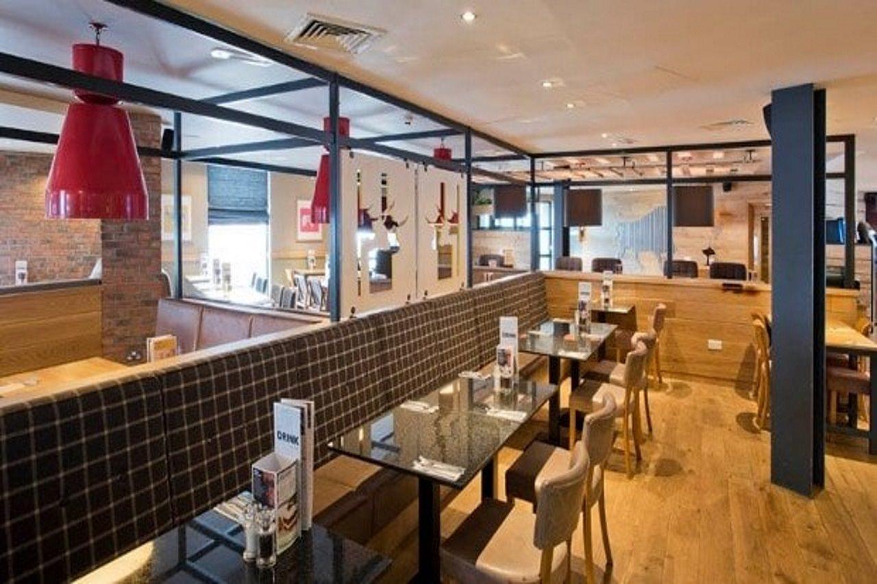 Premier Inn Stirling City Centre Ngoại thất bức ảnh