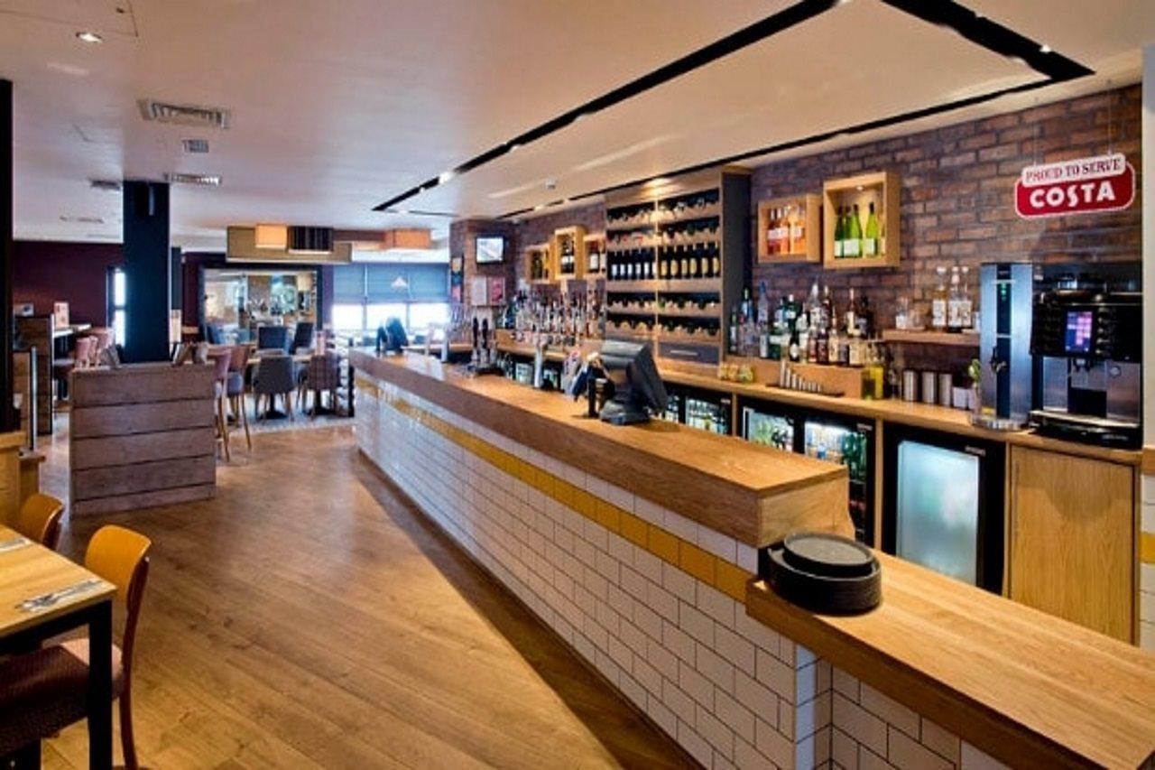 Premier Inn Stirling City Centre Ngoại thất bức ảnh